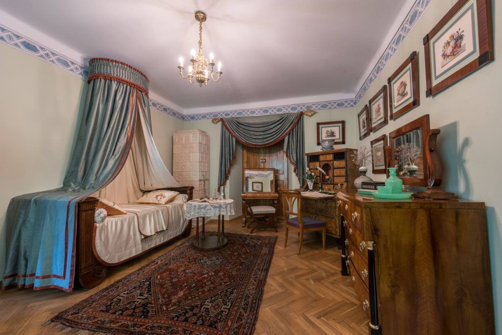 Muzeum Dzieduszyckich w Zarzeczu - sypialnia